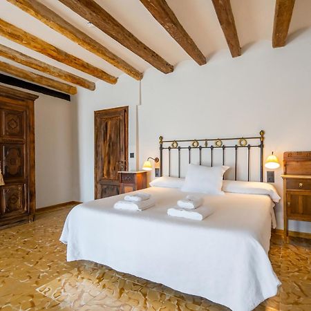 Lo Palauet De La Muralla Balaguer Bagian luar foto
