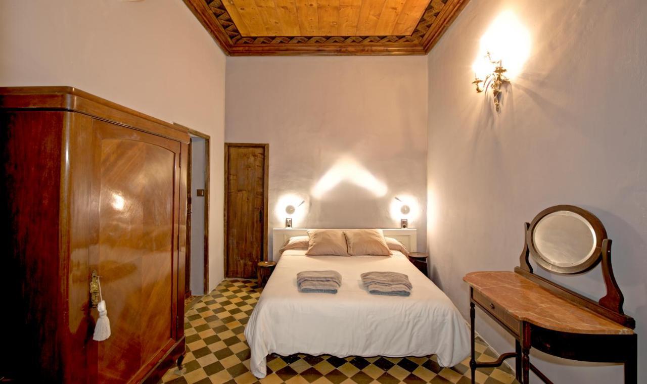 Lo Palauet De La Muralla Balaguer Bagian luar foto