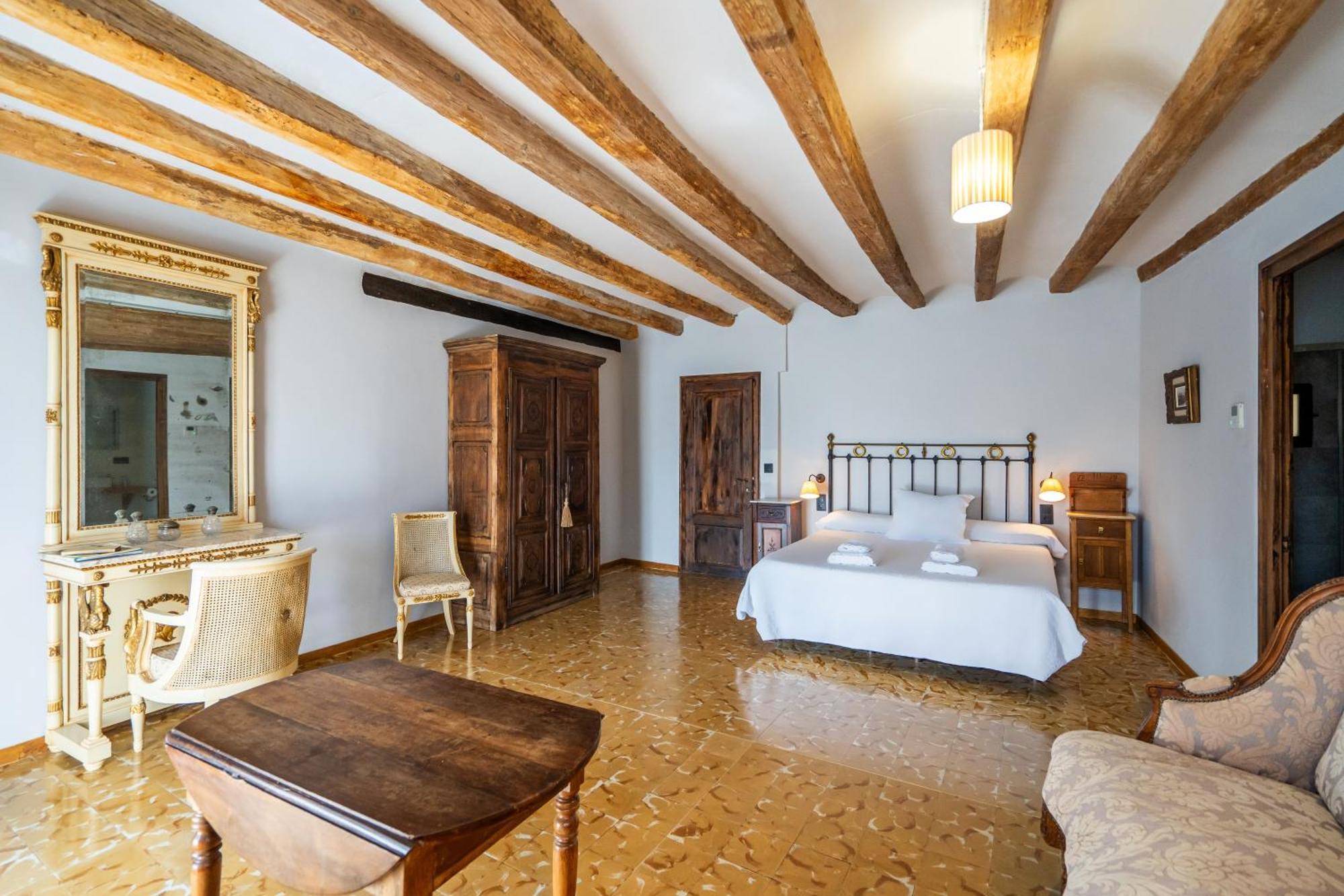 Lo Palauet De La Muralla Balaguer Bagian luar foto